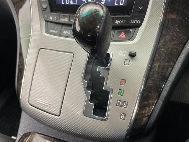 Toyota VELLFIRE 2013 8475908-6