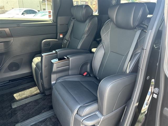 Toyota VELLFIRE 2023 8475929-11