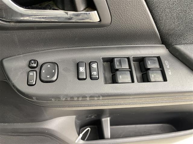 Toyota VELLFIRE 2013 8475932-9