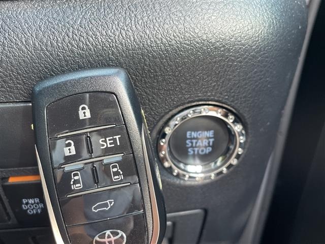 Toyota VELLFIRE 2018 8475942-3