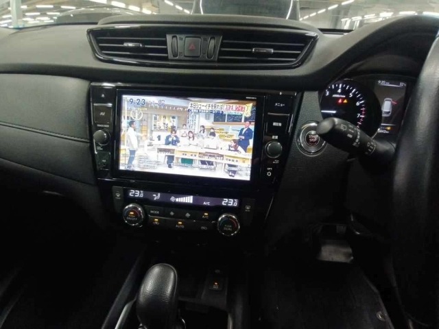 Nissan X-TRAIL 2018 8474862-11