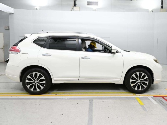 Nissan X-TRAIL 2016 8474923-3