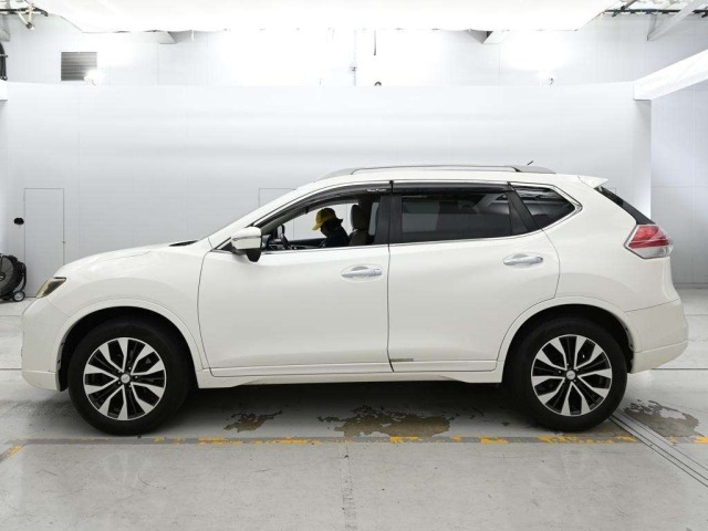 Nissan X-TRAIL 2016 8474923-4
