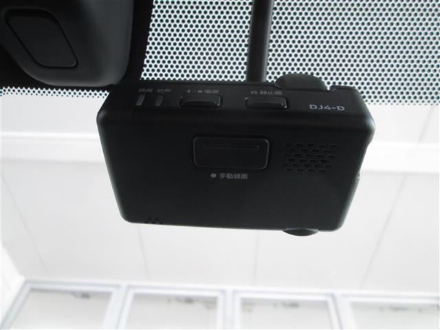 Nissan X-TRAIL 2018 8475361-10