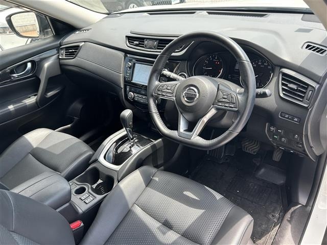 Nissan X-TRAIL 2017 8475588-1