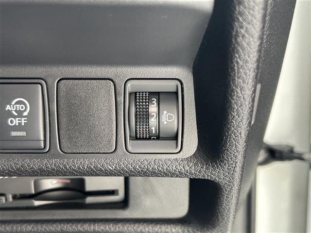 Nissan X-TRAIL 2017 8475588-25