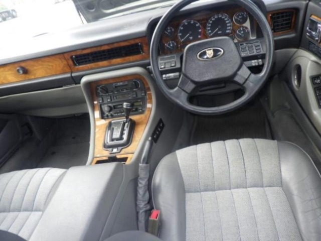 Jaguar XJ SERIES 1992 8467978-3