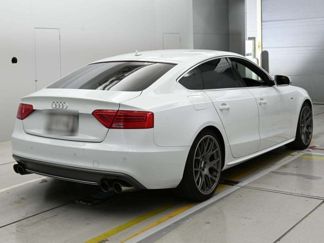 Audi A5 2012 8492162-1