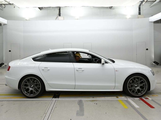 Audi A5 2012 8492162-3