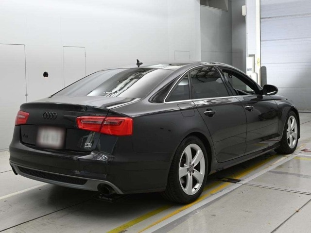 Audi A6 2015 8492183-1
