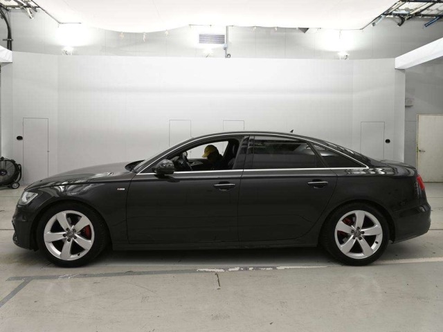 Audi A6 2015 8492183-4