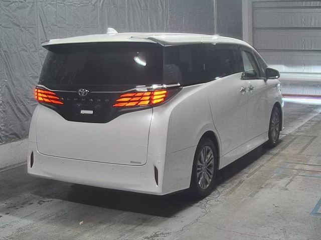 Toyota ALPHARD 2024 8491940-1
