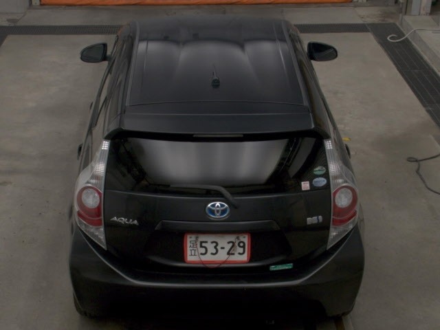 Toyota AQUA 2014 8481986-7