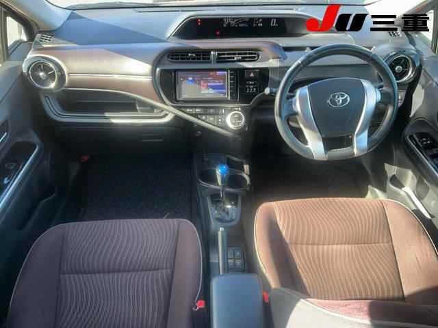 Toyota AQUA 2015 8482007-8