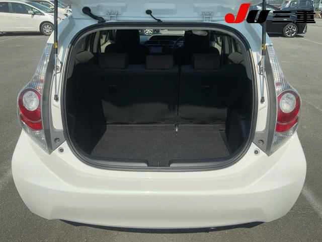 Toyota AQUA 2012 8482012-7