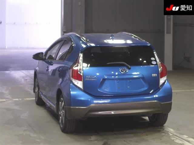 Toyota AQUA 2015 8482025-1