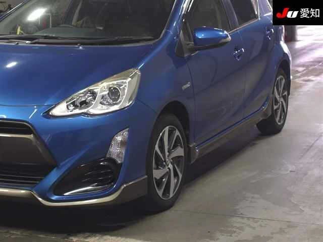 Toyota AQUA 2015 8482025-7