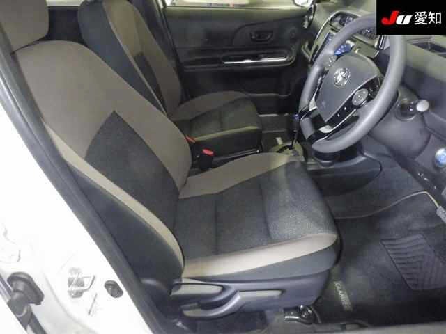 Toyota AQUA 2019 8482027-6