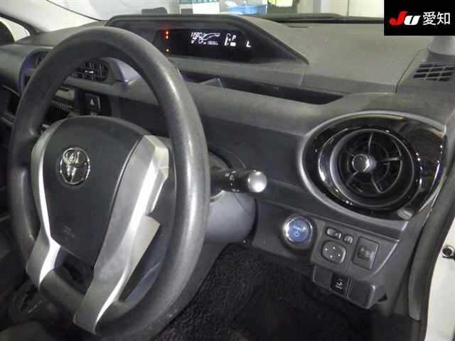 Toyota AQUA 2015 8482035-5