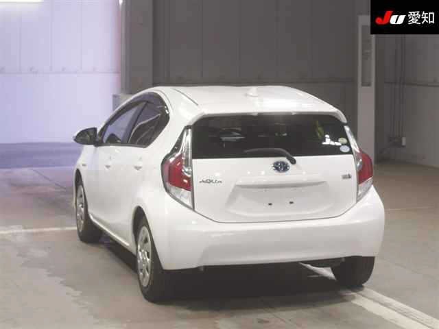 Toyota AQUA 2016 8482036-1