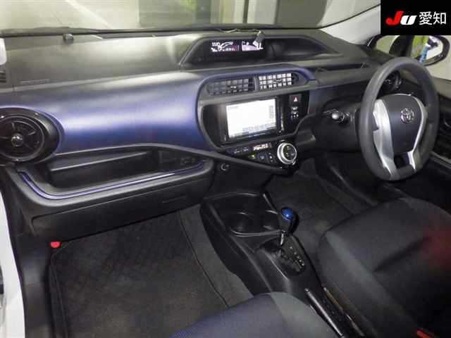 Toyota AQUA 2016 8482036-3