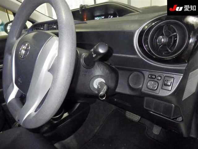 Toyota AQUA 2016 8482036-5
