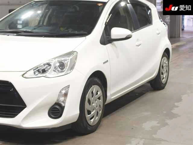 Toyota AQUA 2016 8482036-7