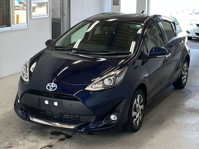 Toyota AQUA 2019 8482048-0