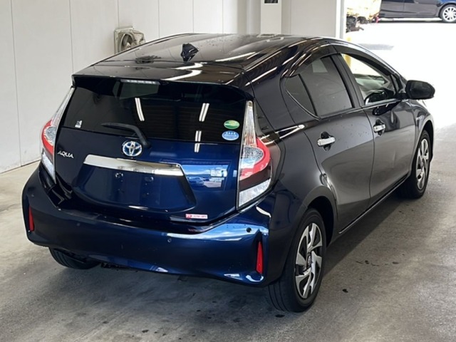 Toyota AQUA 2019 8482048-1