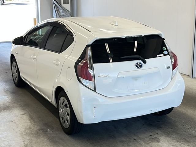 Toyota AQUA 2016 8482059-5