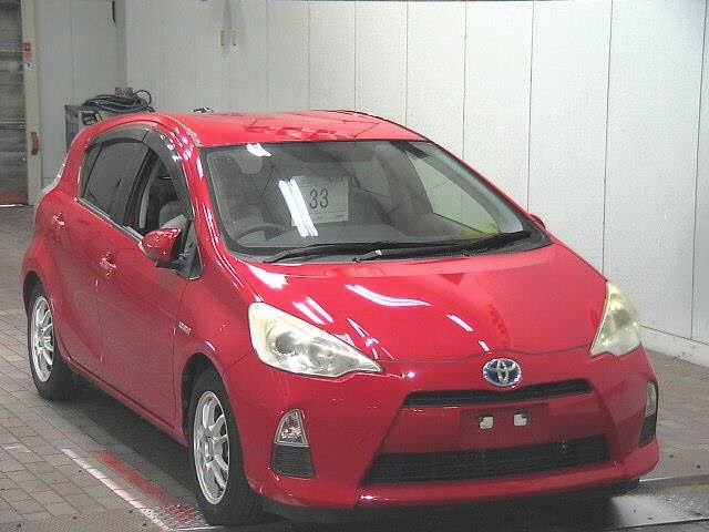 Toyota AQUA 2012 8482075-0