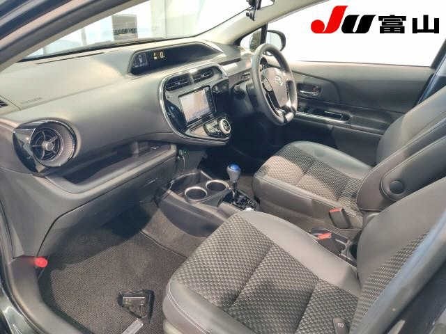Toyota AQUA 2018 8482076-3