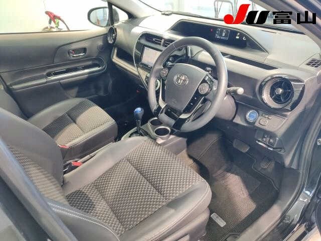 Toyota AQUA 2018 8482076-6