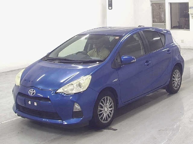 Toyota AQUA 2012 8482078-4