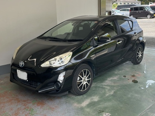 Toyota AQUA 2016 8482114-0