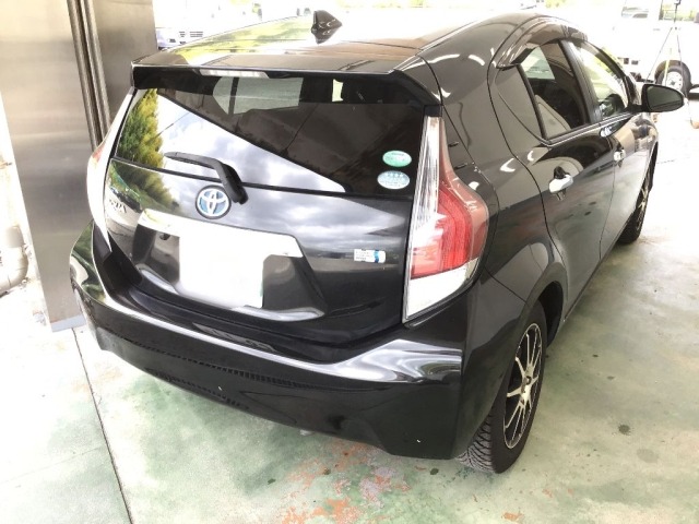 Toyota AQUA 2016 8482114-4
