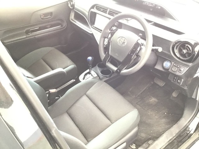 Toyota AQUA 2016 8482114-5
