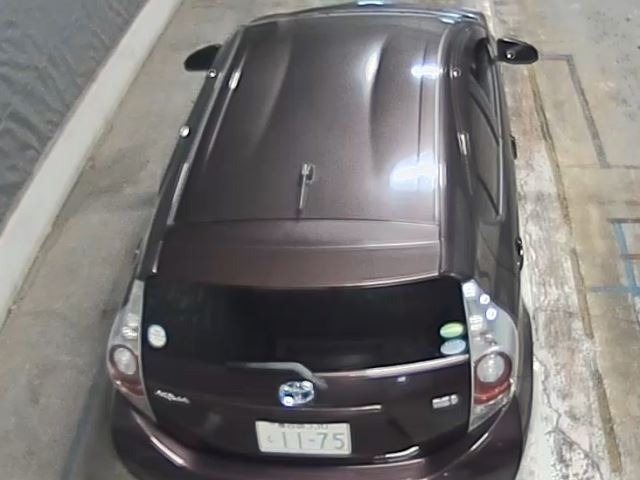 Toyota AQUA 2014 8482169-6
