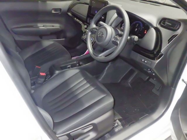Toyota AQUA 2026 8482177-3