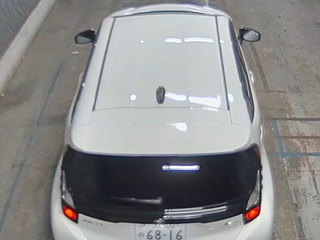Toyota AQUA 2026 8482177-6