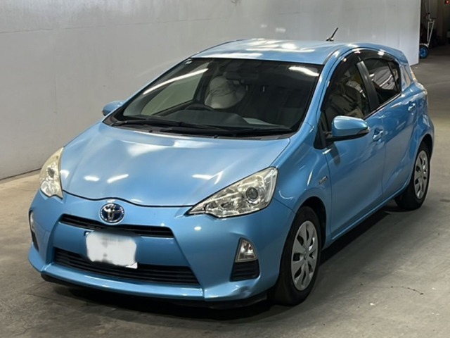 Toyota AQUA 2014 8482200-0