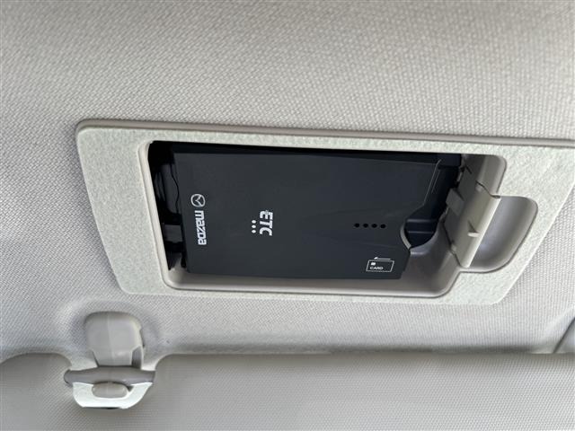 Mazda AXELA 2017 8480247-9