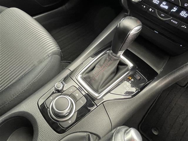 Mazda AXELA 2015 8480273-12