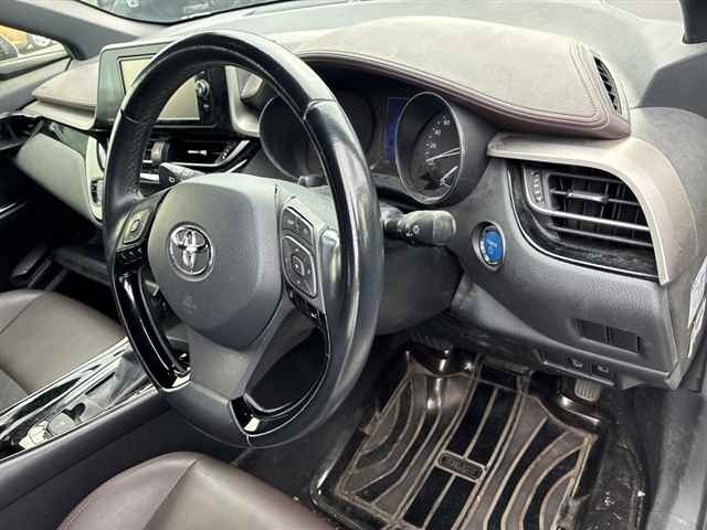 Toyota C-HR 2017 8484678-3