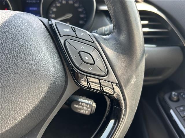 Toyota C-HR 2016 8485293-11