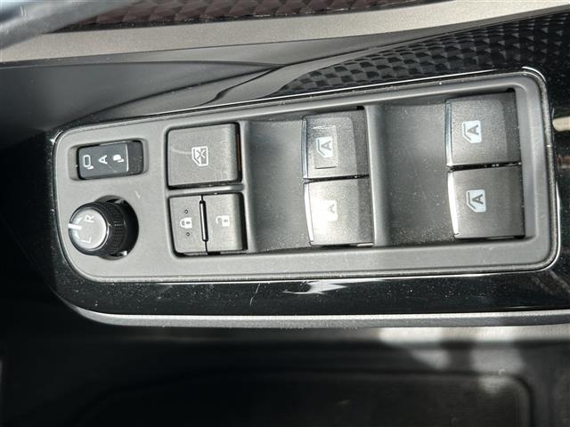 Toyota C-HR 2019 8485775-11