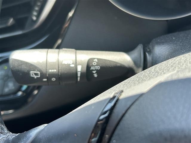 Toyota C-HR 2017 8485823-21