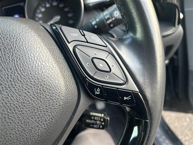 Toyota C-HR 2017 8485862-10