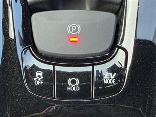 Toyota C-HR 2017 8485910-10