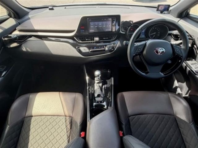 Toyota C-HR 2017 8485910-15